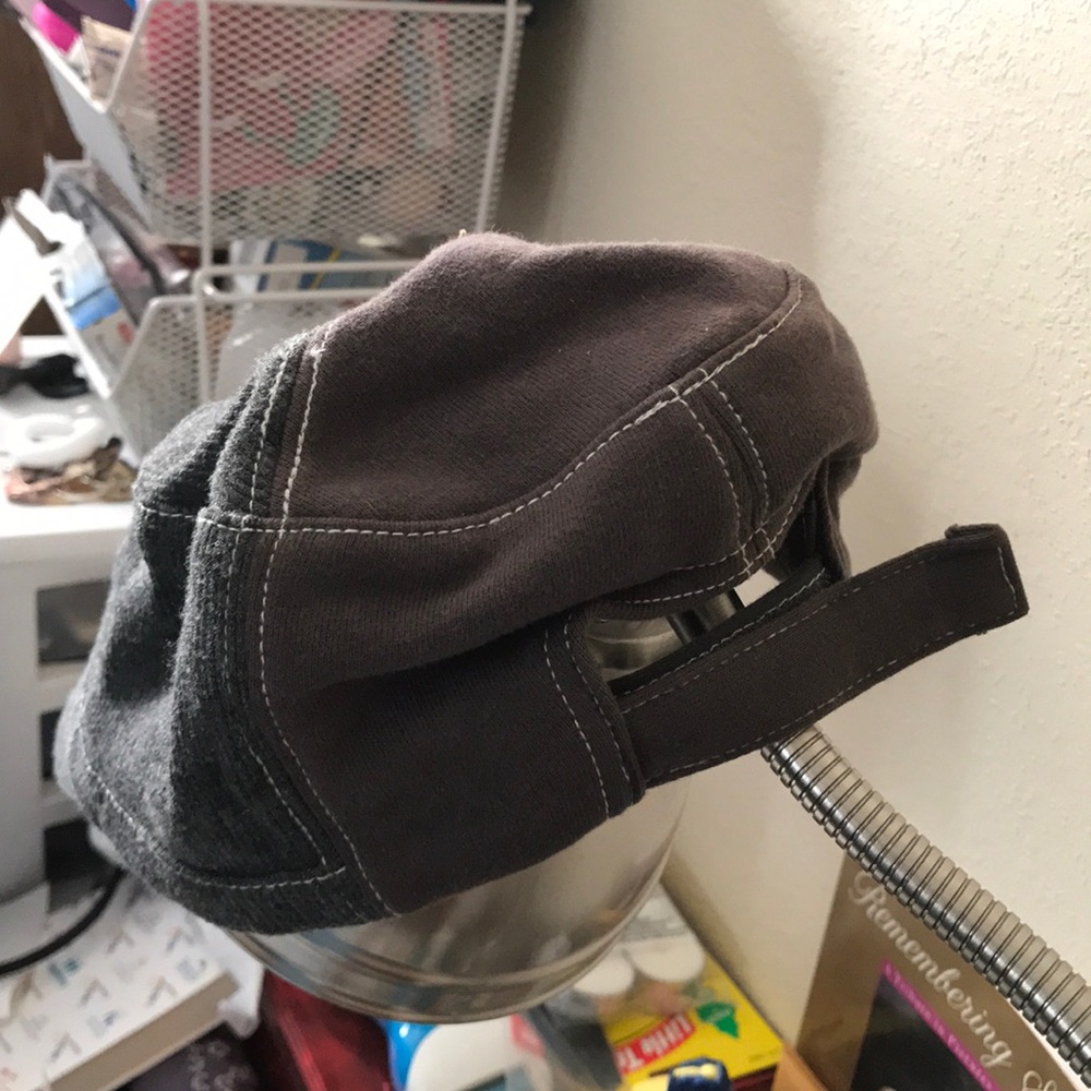Hat - Picture 2 of 5
